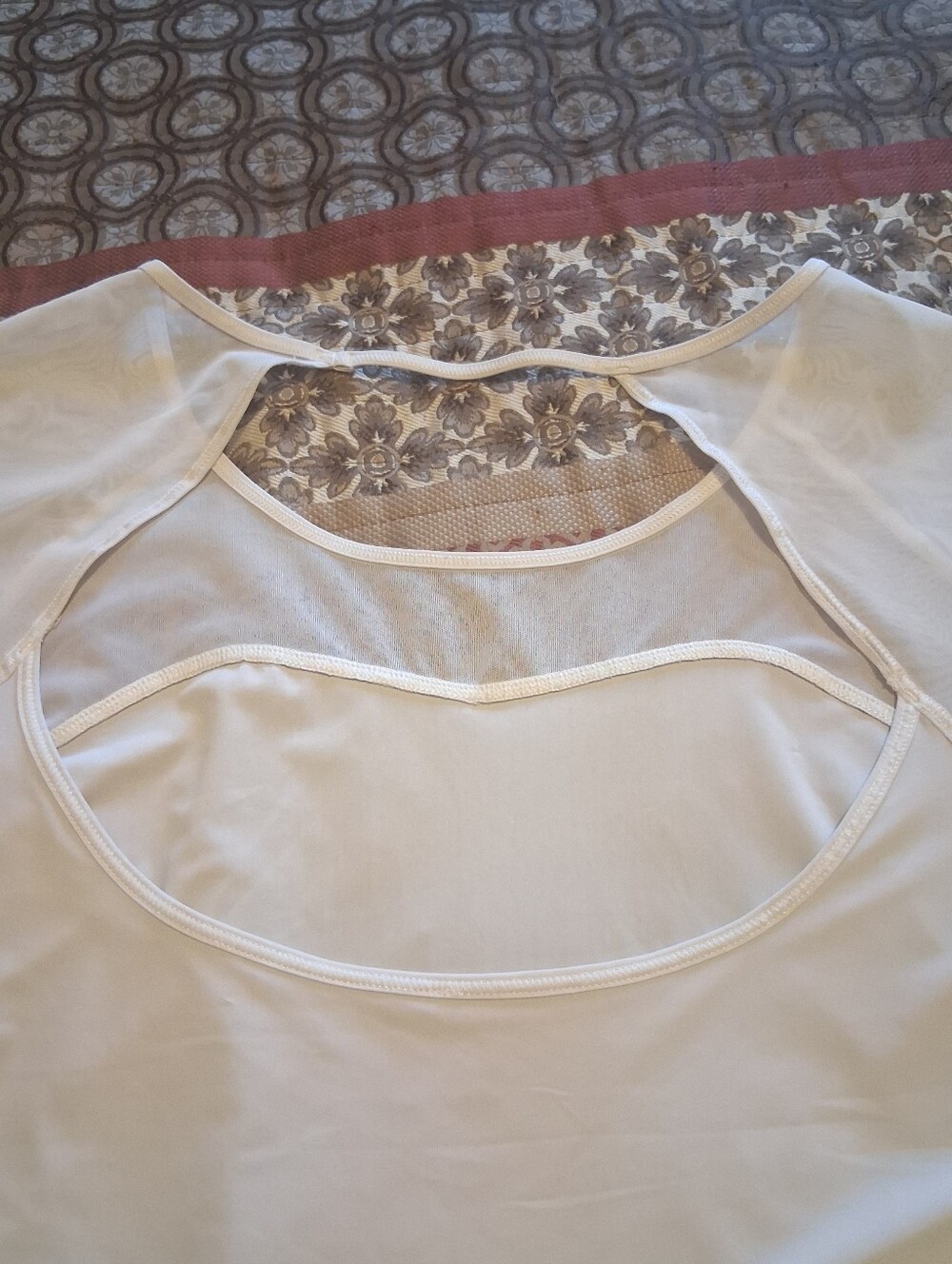 Lululemon Athletica Women Tops Mesh Cut Out Short Sleeve Side Slips Running - Picture 4 of 13
